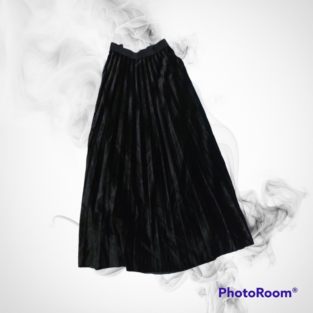 Skirts black